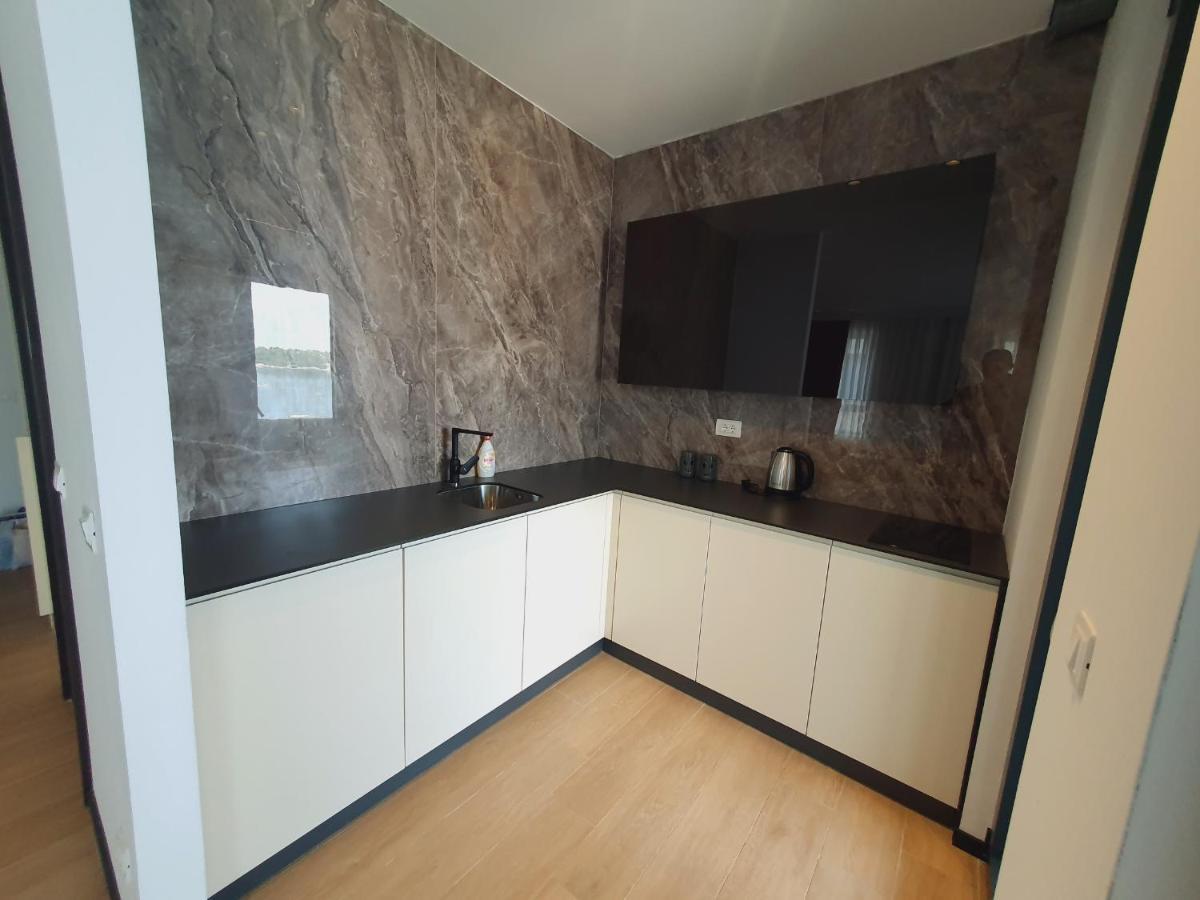 Prestige Central Apartments - Rafailovici Будва Екстериор снимка