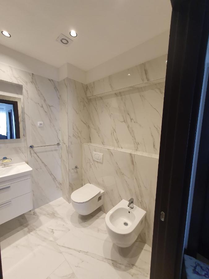 Prestige Central Apartments - Rafailovici Будва Екстериор снимка