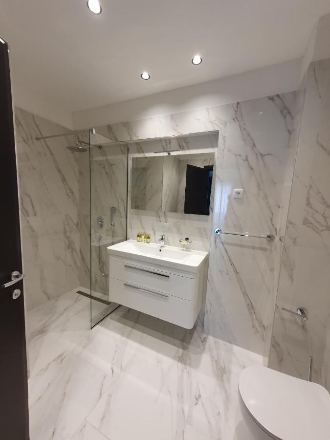 Prestige Central Apartments - Rafailovici Будва Екстериор снимка