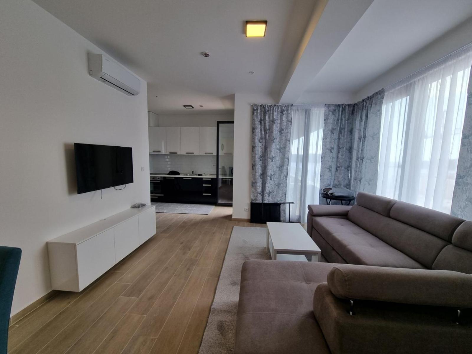 Prestige Central Apartments - Rafailovici Будва Екстериор снимка