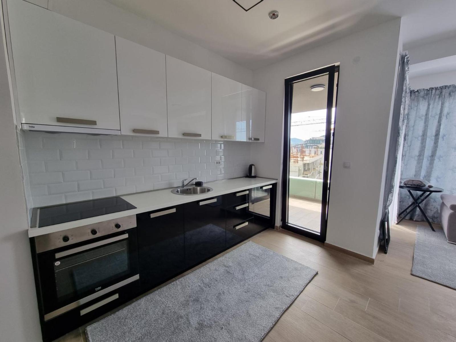 Prestige Central Apartments - Rafailovici Будва Екстериор снимка